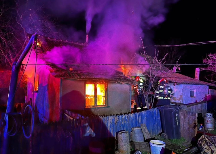 nenorocire intr o locuinta din judetul tulcea un barbat a decedat intr un imobil cuprins de flacari 6954016280759