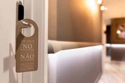 o noua firma in domeniul hotelier pe piata din constanta cine sunt fondatorii 6946a0cfef690