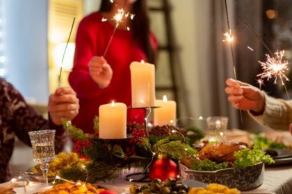 peste si struguri la masa de revelion traditii care promit noroc si belsug in noul an 69529366a5304