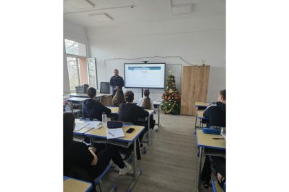 politia romana continua actiunile pentru siguranta scolara peste 2 000 de activitati si 61 000 de participanti in perioada 5 11 decembrie 2025 693e830bf34bf