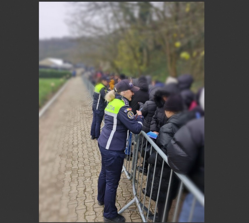 politisti si specialisti anitp au desfasurat activitati preventive la pestera sfantului andrei 692d7f30eccfc