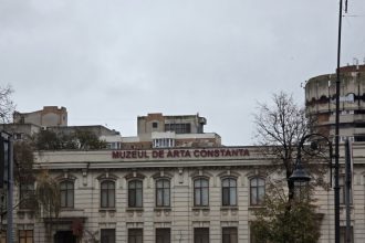 postart expozitia copiilor la muzeul de arta constanta 693c0ebc05f75