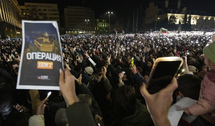 premierul bulgar si a dat demisia dupa protestele uriase de la sofia 693af44d434c6