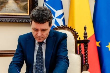 presedintele nicusor dan voi actiona pentru apararea independentei justitiei si a statului de drept statul de drept nu este negociabil 693fd08cd3884