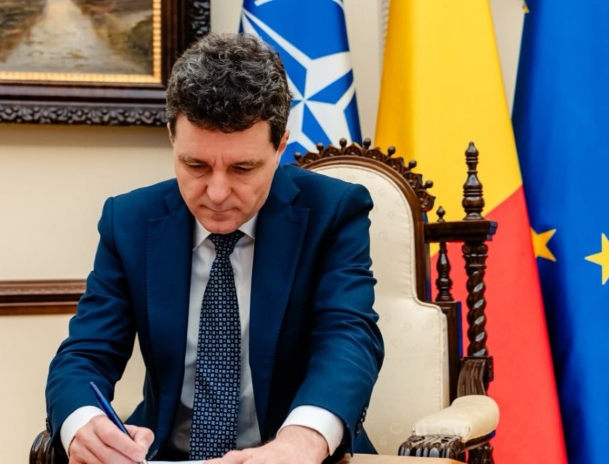 presedintele nicusor dan voi actiona pentru apararea independentei justitiei si a statului de drept statul de drept nu este negociabil 693fd08cd3884