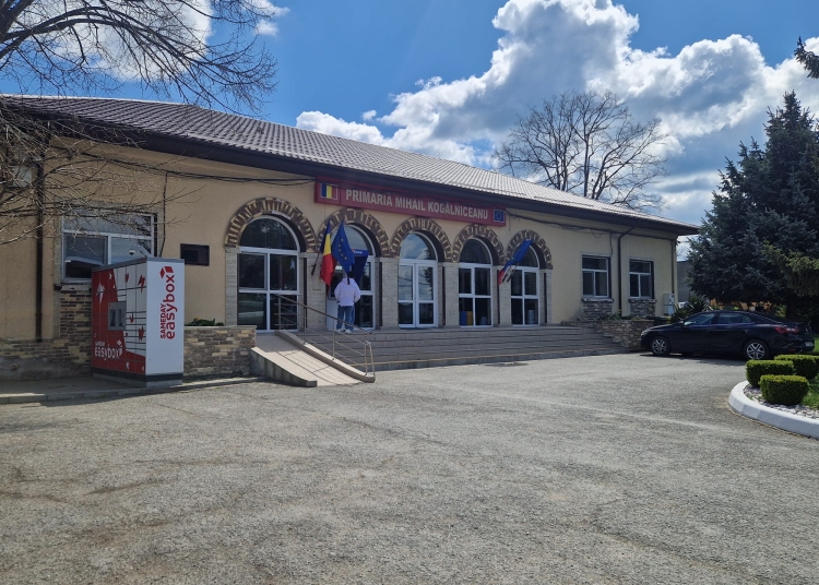 primaria mihail kogalniceanu da startul sarbatorilor de iarna mos craciun porneste in turneu prin comuna 69314dfcad3c4