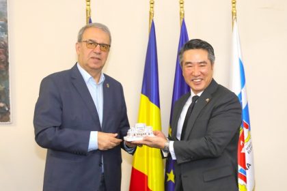 primarul vergil chitac discutii cu ambasadorul republicii coreea despre proiecte comune si parteneriatul cu orasul port busan 693aca8fb8da7