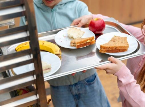 programul masa sanatoasa continua in 2026 peste 540 000 de copii vor beneficia de o masa calda sau pachet alimentar 6954cd0a80825