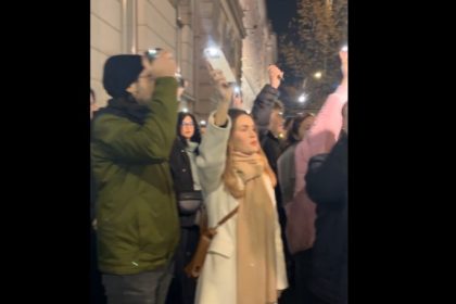 protest in fata palatului de justitie din cluj napoca dupa reportajul recorder video 6939cc33dda4a