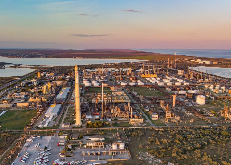 rompetrol rafinare anunta rezultate financiare negative pe fondul presiunilor fiscale mari 692ed1a793e1e