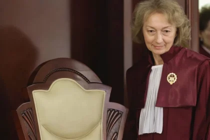 sefa ccr erodarea regimurilor democratice si scaderea increderii in institutii afecteaza drepturile omului 69392ff86330c