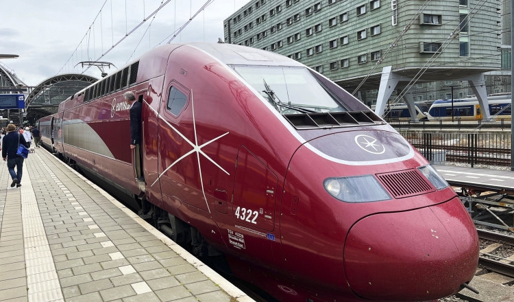situatie critica in tunelul de sub canalul manecii circulatia tuturor trenurilor eurostar a fost anulata 6953e5bebfed4