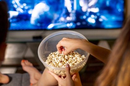 spectacol total la cinema in 2026 topul productiilor pe care orice cinefil trebuie sa le puna pe lista 695141cc44ba8