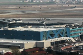 statul vrea sa cumpere participatia fondului proprietatea la aeroporturi bucuresti dupa ce a blocat planul de listare la bursa 6932bf54046a5