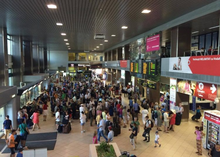 transportul aerian de pasageri a crescut cu 82 in primele noua luni din 2025 6934430a5e985