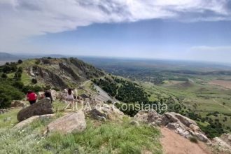 traseul pentru vizitarea muntilor macinului ar putea fi adaptat persoanelor cu dizabilitati proiect al unui tulcean imobilizat in scaun cu rotile 69380fe7f20b8