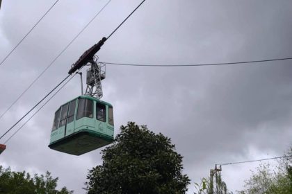 trei romani printre turistii afectati in urma accidentului cu telecabina din italia mesajul ministrului afacerilro externe oana toiu 69552bc238004