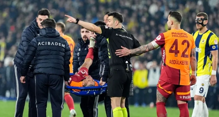 turcia zguduita de un urias scandal de pariuri 29 de fotbalisti arestati inclusiv jucatori de la galatasaray si fenerbahce 6932c75a3b7d9