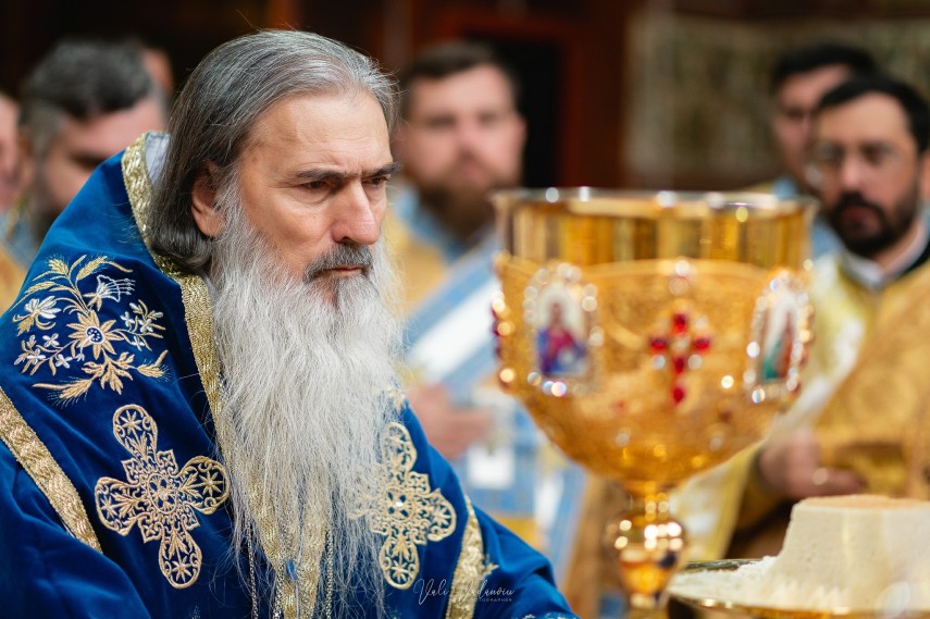 unde va oficia slujbe religioase ips teodosie arhiepiscopul tomisului duminica 14 decembrie 2025 693d8d9eaaf37