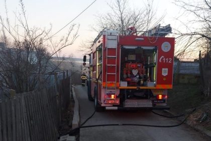 update doua persoane au fost asistate medical la fata locului incendiu la o locuinta din orasul murfatlar 69400dc6946cd