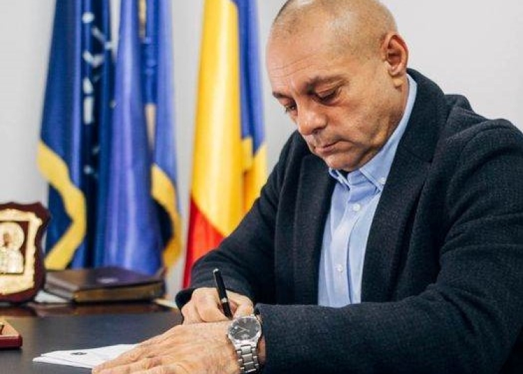 vasile luminare mesaj de mos nicolae fie ca aceasta sarbatoare sa va aduca zambete sincere dorinte implinite si momente de neuitat alaturi de familie 69348bae784d4