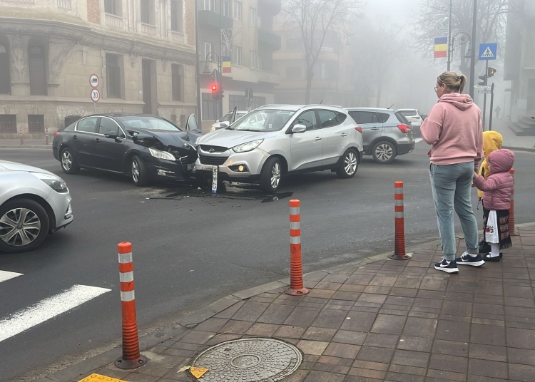 video accident rutier pe bulevardul ferdinand din constanta 69425f84d2224