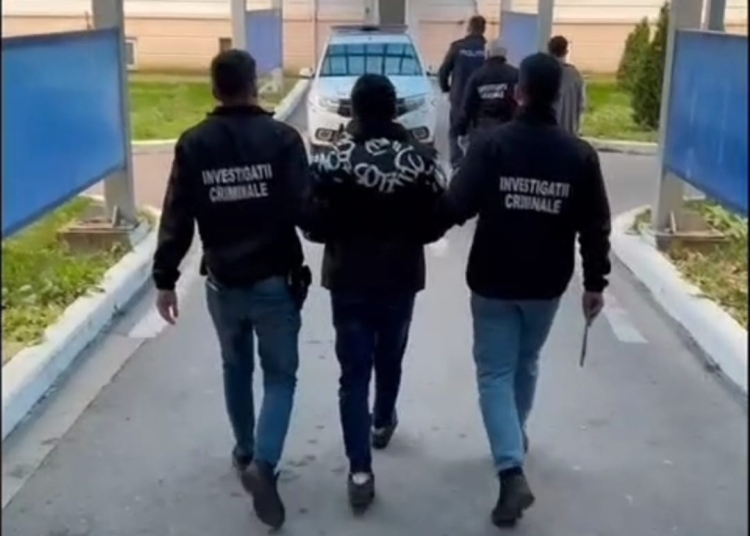video doi tineri arestati pentru talharirea unor varstnici din medgidia 693898ca58fbc