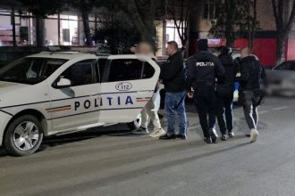 video judetul constanta doi barbati retinuti pentru camata si santaj in medgidia 69539b4aa8c58