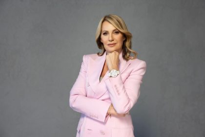 video nadia comaneci mesaj special pentru jandarmul care a interpretat imnul romaniei in avion la peste 10 000 de metri altitudine 693d57b19d815