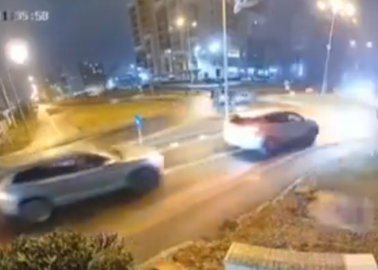 video sofer zburator peste un sens giratoriu in bihor accident spectaculos provocat de o criza de diabet 69329877b8dfe