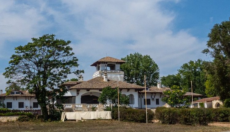 vila regala din mamaia in sfarsit catre reabilitare legea care permite restaurarea a fost promulgata 692fe63d16eda