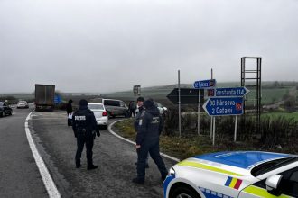 zeci de permise retinute si sute de amenzi aplicate in perioada 22 28 decembrie 2025 recomandari preventive pentru sarbatorile de iarna foto 6952c81e60077