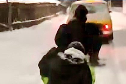 accident socant la sanius o masina care tracta o sanie a intrat intr un cap de pod un tanar de 17 ani a murit 696aad42761ca