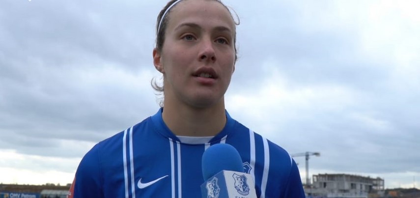 aceasta distinctie nu e numai a mea ci a intregii echipe 697dd5565debd