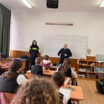 actiune a politistilor in doua scoli din municipiul tulcea prevenirea bullying ului si cyberbullying ului in atentia oamenilor legii 696a4e978976e