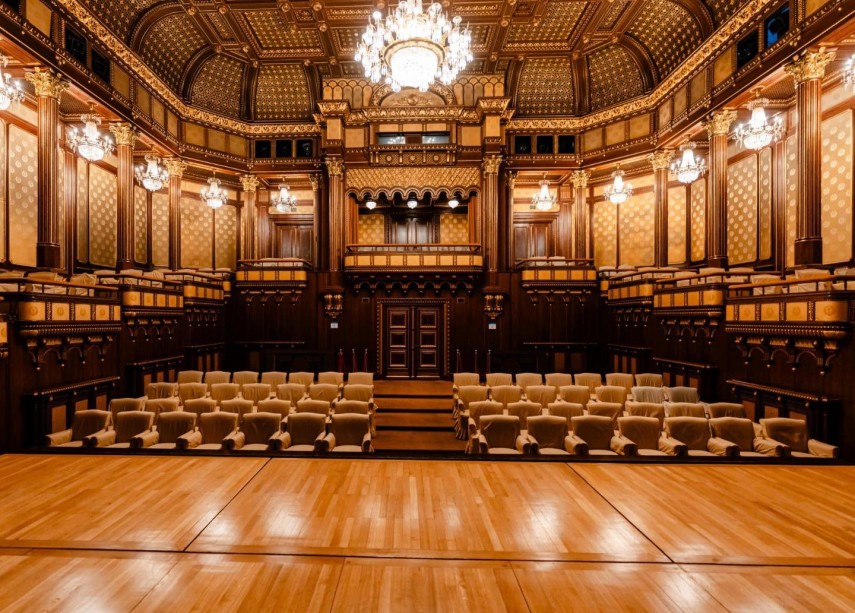 administratia prezidentiala pune la dispozitie sala de teatru a palatului cotroceni pentru tinerii artisti 696888e04d412