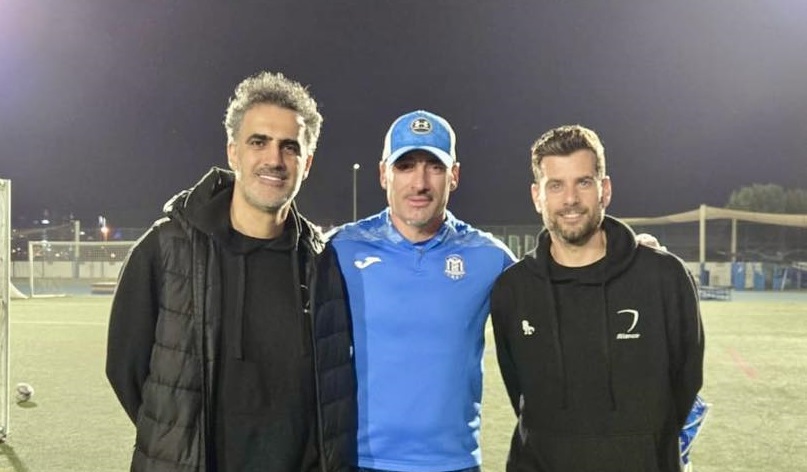 antrenorul andrei ivascu la academia de fotbal alliance din dubai placerea jocului sustine performanta 697a0079afc26