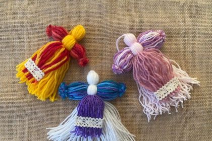 atelier adresat copiilor cu tema papusi din fire colorate la muzeul de arta populara constanta 696b39b8b1eb5