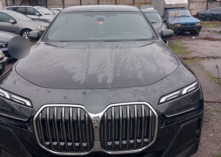 autoturism de lux cautat in italia depistat in trafic in galati 695f9910697cb