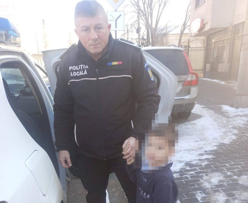 caz socant la iasi un copil de 4 ani lasat la gradinita a fost gasit pe strazi politia a demarat o ancheta 69668e99d7959