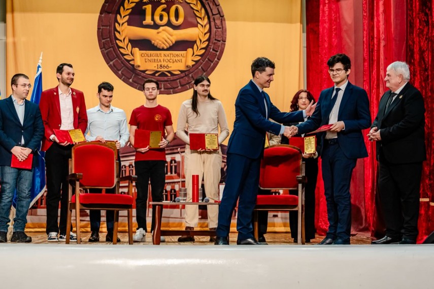 colegiul national unirea din focsani distins cu ordinul meritul pentru invatamant la 160 de ani de la infiintare 6975047d62cd9