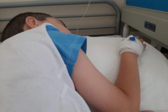 corina alexandru vocea care apara medicii din constanta sa va fie rusine tuturor cate mame nu ati venit cu pruncii in brate in spitalul judetean si copiii v au fost tratati si vind 69649873401d3