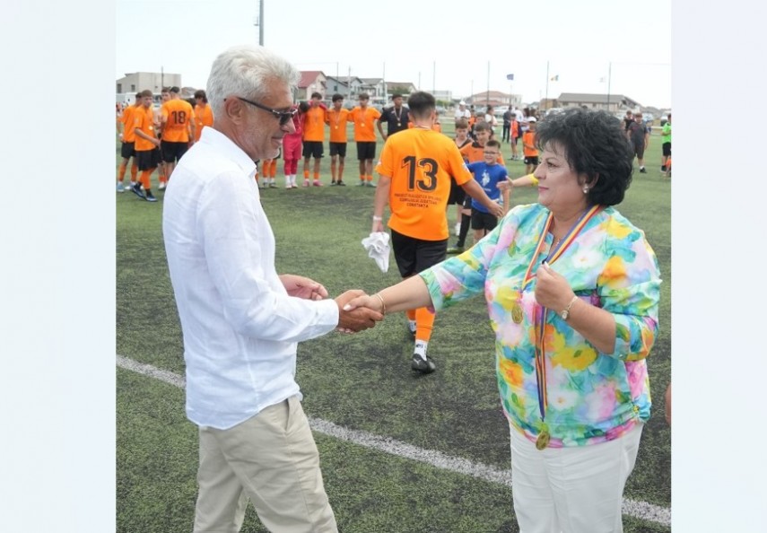 cristian mustaca antrenorul micilor fotbalisti de la cs victoria cumpana isi celebreaza ziua de nastere 697dcb5917a5b