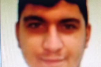 daca vedeti acest barbat sunati la politie a disparut din localitatea castelu 6979efba8fc91