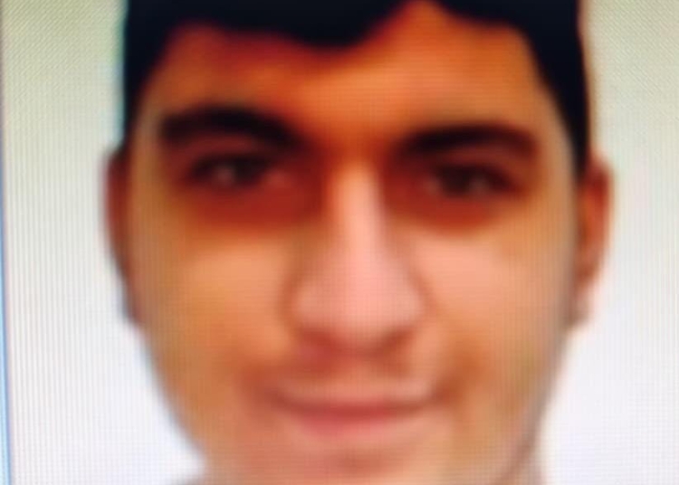 daca vedeti acest barbat sunati la politie a disparut din localitatea castelu 6979efba8fc91