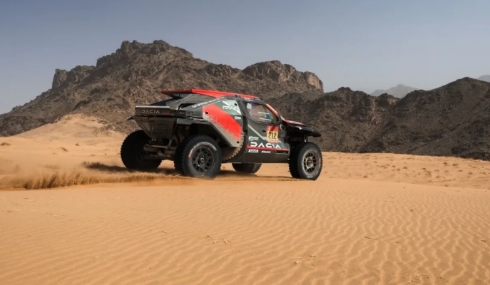 dacia a castigat legendarul raliu dakar masina are o rezistenta fenomenala 696b9268ae720