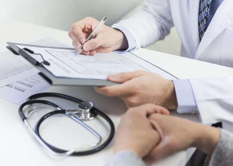 de la 1 februarie 2026 prima zi de concediu medical nu va mai fi platita 6978902d2c9fe