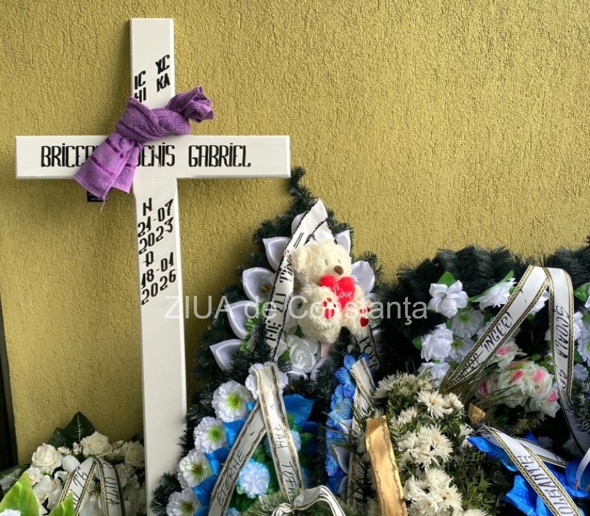denis gabriel baietelul decedat dupa ce a suferit complicatii in urma unei interventii la spitalul judetean de urgenta constanta condus pe ultimul drum 6971e3acf162d