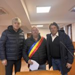 deputatul psd daniel gheorghe georgescu prezent la depunerea juramantului noului primar al comunei dobromir 69733b95b7259