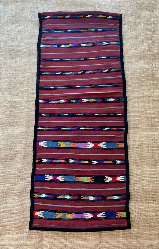 exponatul saptamanii la muzeul de arta populara constanta catrinta cu alesaturi oltenia 696e695a68ff4